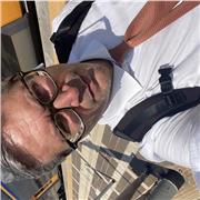 Siete alla ricerca di un insegnante preparato e serio? Non esitate a contattarmi e vi spiegherò il mio metodo infallibile